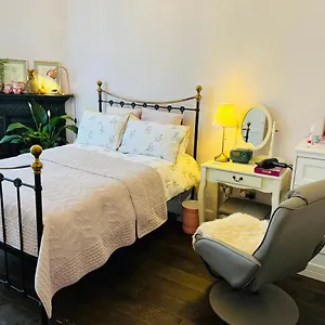 Good Times Elm Row Centre Apartment
